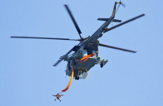 Одеський військовий курсант розбився на смерть, стрибаючи з парашутом