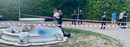 В Одессе фонтан убил подростка: что известно