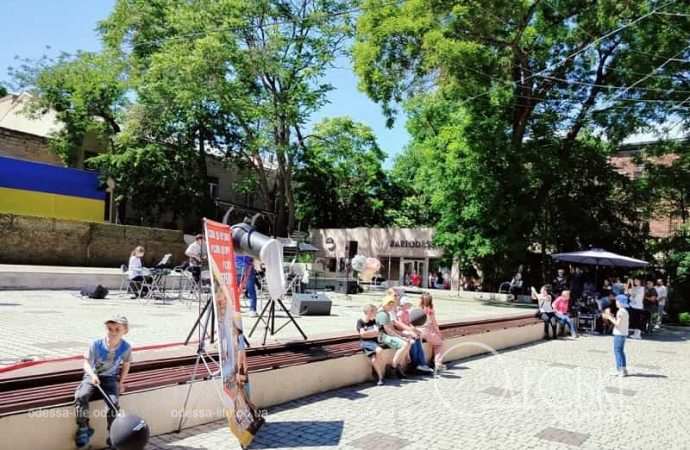 Детский праздник в Горсаду в День защиты детей