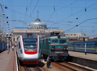 На залізничному вокзалі в Одесі локомотив переїхав людину