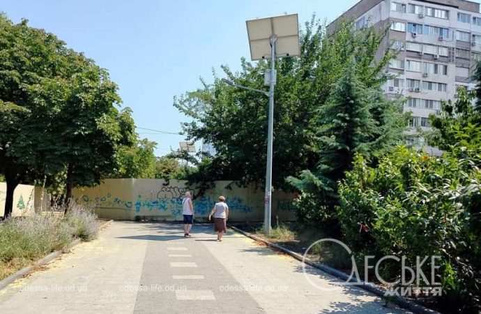 Бульвар Жванецкого: освещение