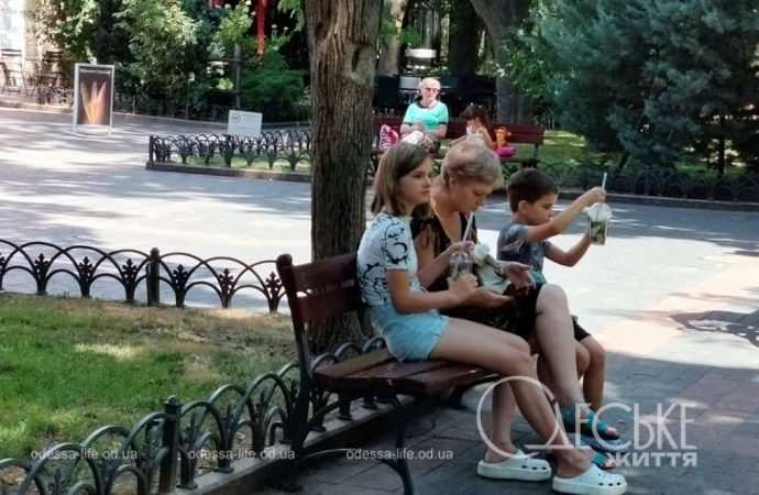 Центр Одессы 31 июля, дети