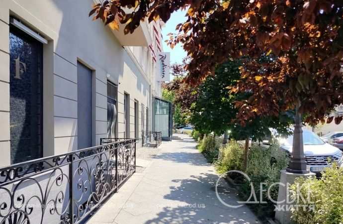 Жара на одесской улице