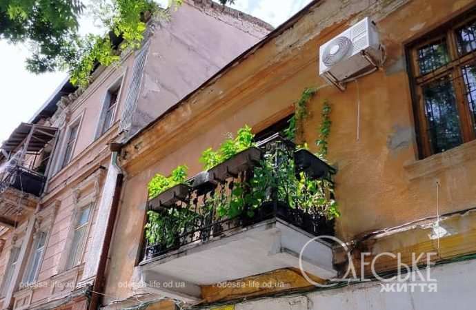Июль в Одессе, балкон