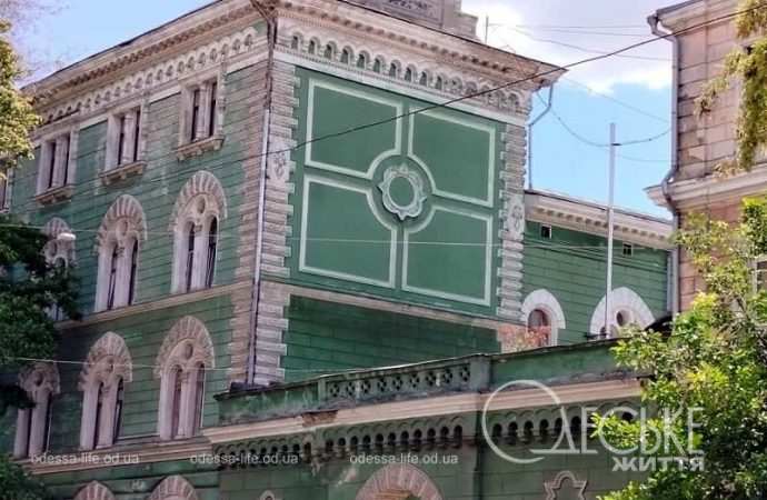 Центр Одессы 31 июля, дом