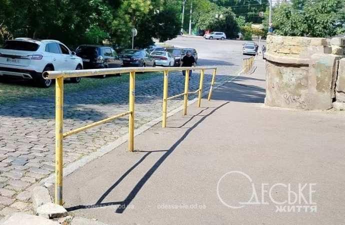 Одесский Карантинный спуск, дорога