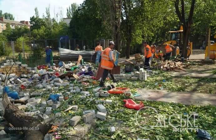 Обстрел Николаева 19 июля 2024, коммунальщики