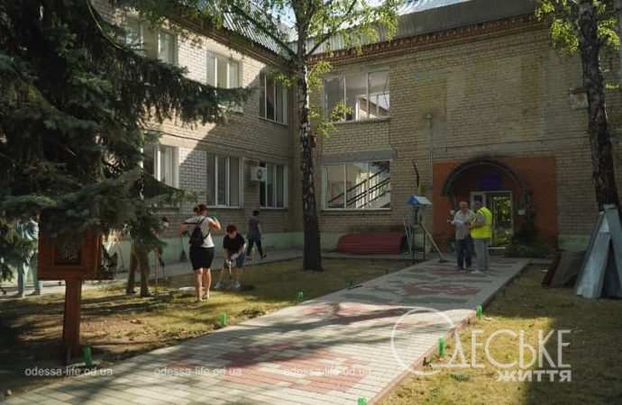 Обстрел Николаева 19 июля 2024, во дворе