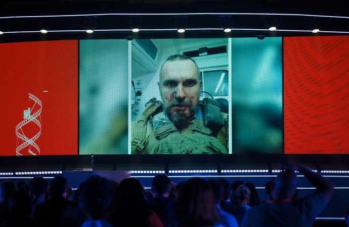 Шана кінодіячам-військовим: режисер Олег Сенцов ОМКФ 2024