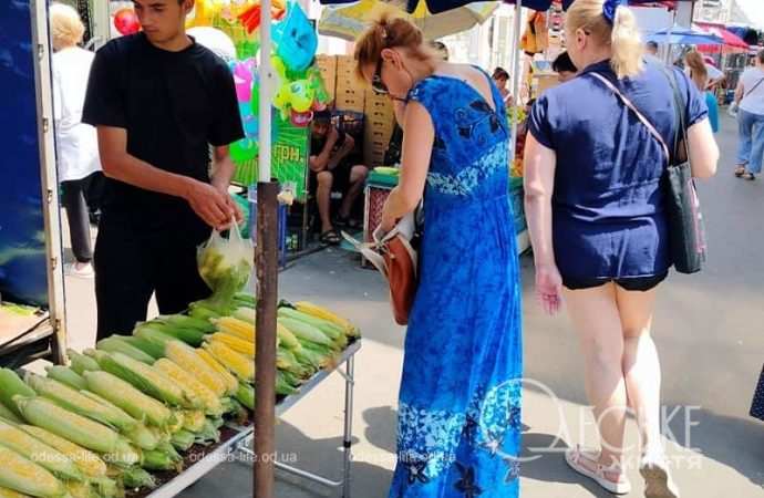 кукуруза на Привозе