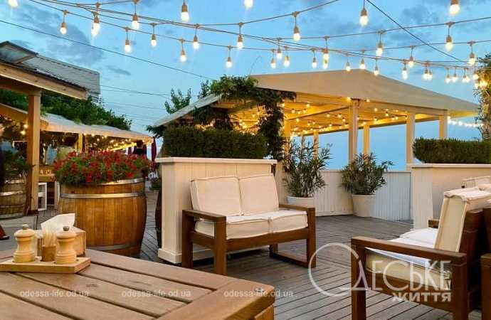 Ресторан Санторини, столики