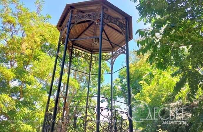 Уголок старой Одессы, беседка