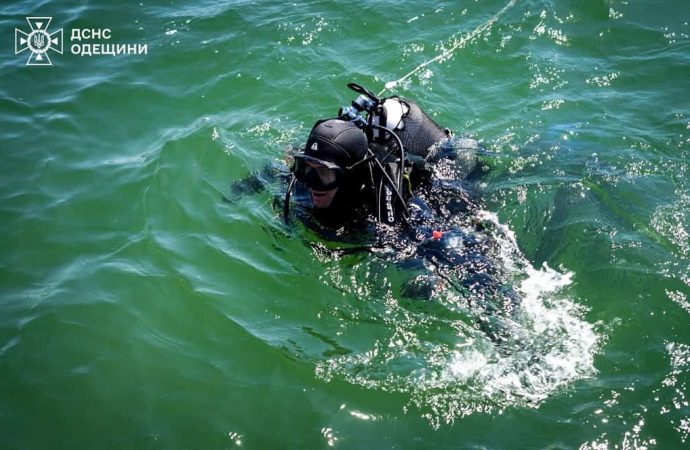 Под Одессой мужчина нырнул в пруд и бесследно пропал