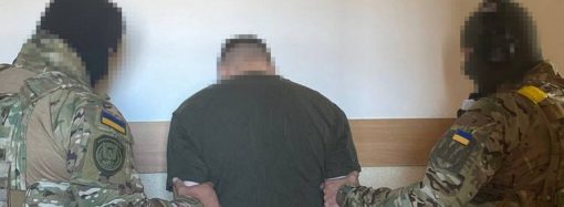 За завданням ФСБ: 17-річний одесит намагався підпалити військкомат на Вінниччині