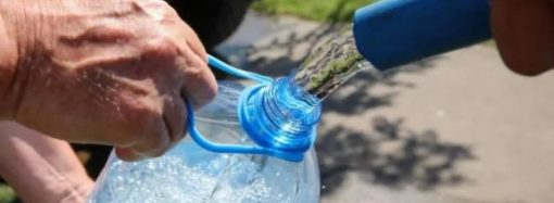 Центр Одеси другий день без води: де можна її набрати