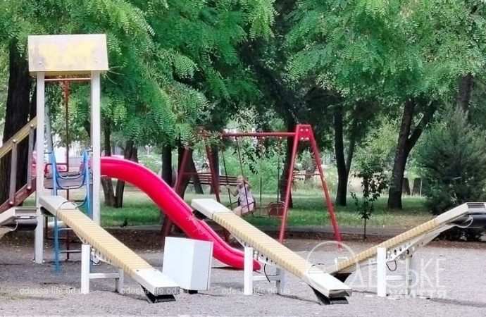 В одесском парке Шевченко, детская площадка