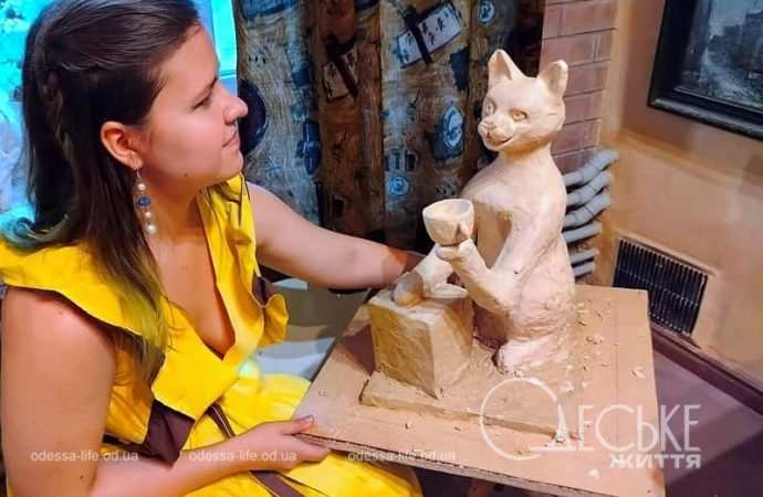 Виктория Кравченко и котик