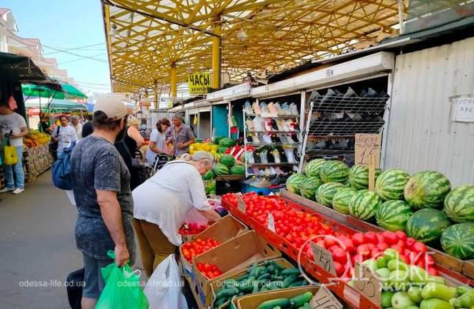 Одесский августовский Привоз: жаркие цены на жаркие продукты