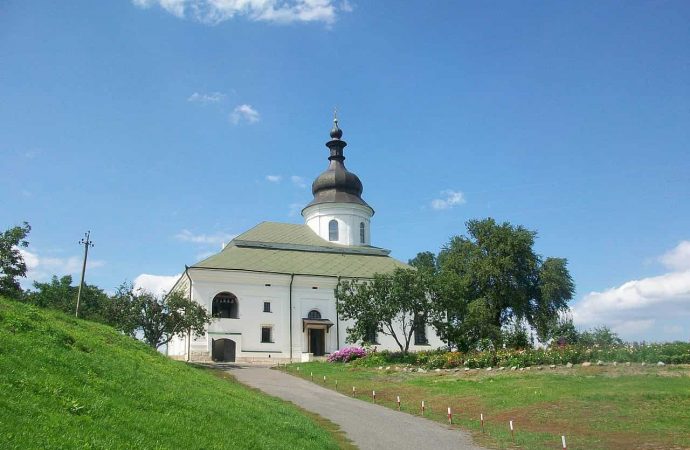 Какой православный праздник 12 августа и почему запрещены громкие застолья