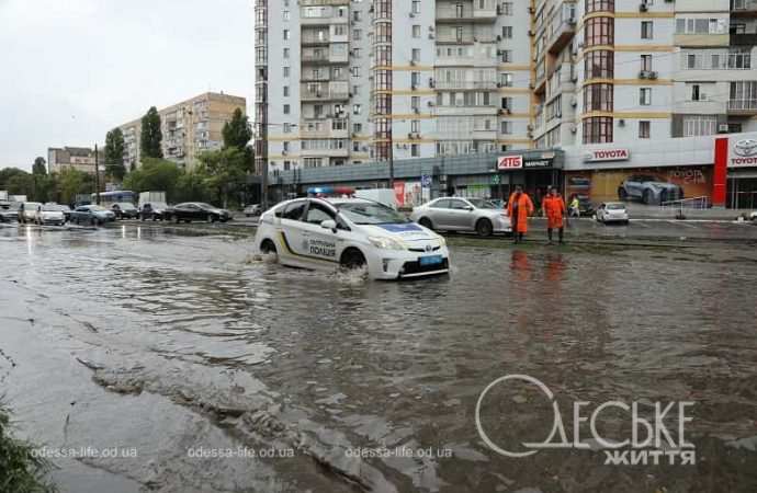 Балковская после ливня, полиция