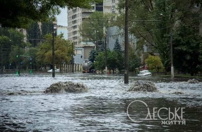Потоп на Балковской в Одессе2