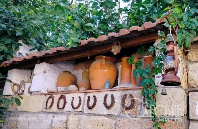 Одесский дворик на Софиевсклй, посуда