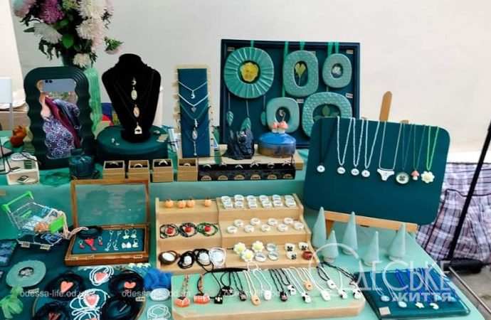 Фестиваль-ярмарка «Амальгама» в Одессе, кулоны