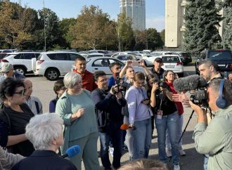 Одесситы провели пикет против сноса памятников и переименования улиц