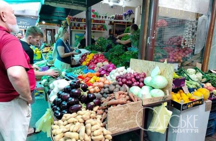 Новый базар: картошка, синие