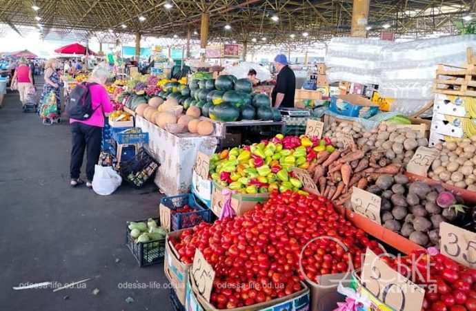 Привоз: овощной корпус