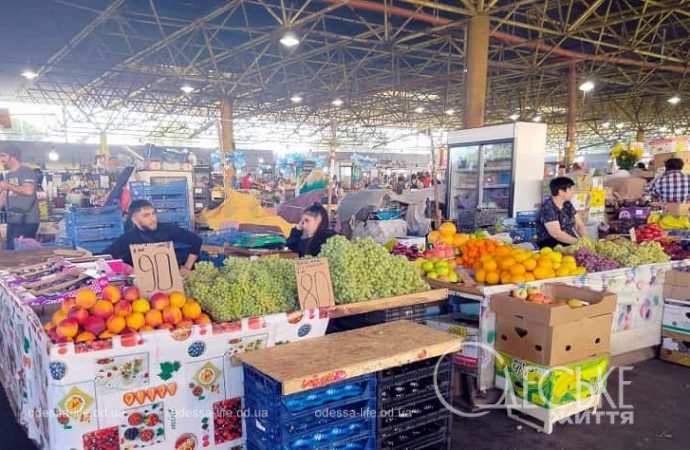 Фрукты на Привозе