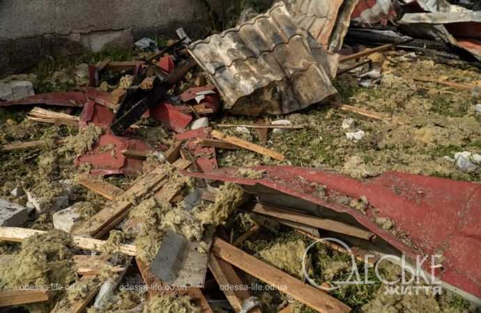 Атака Черноморска 9 октября 2024, обломки