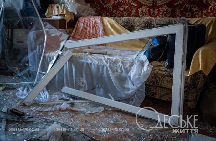 Атака Черноморска 9 октября 2024, выбитые рамы