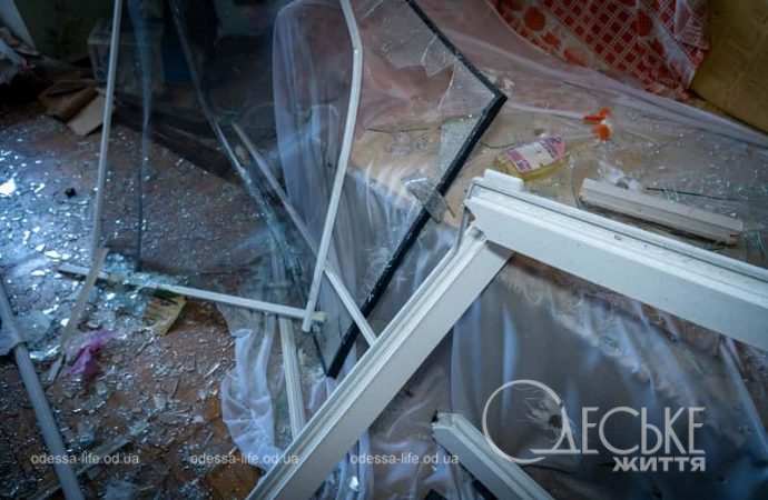 Атака Черноморска 9 октября 2024, разбитые стекла