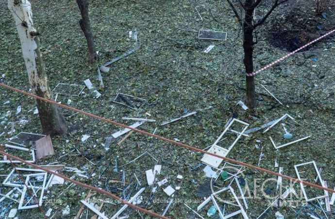 Атака Черноморска 9 октября 2024, оконные рамы