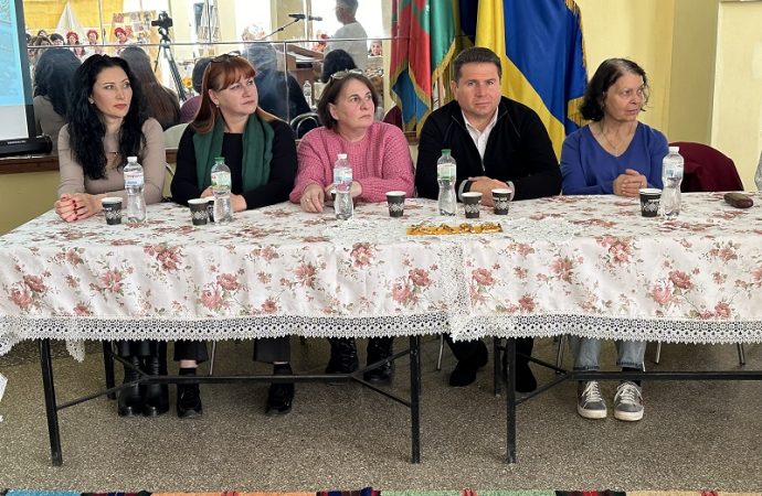 Форум в Криничном