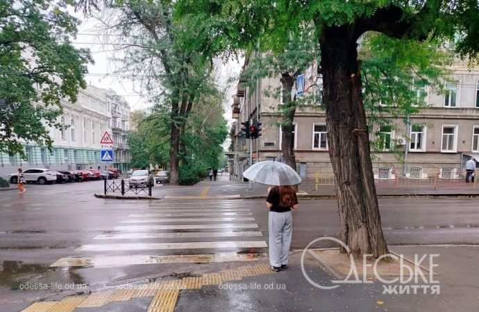 Октябрь в Одессе, под дождем