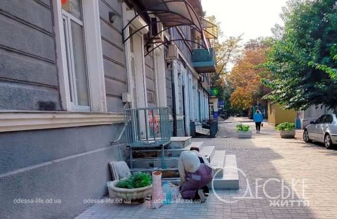 Октябрь в Одессе, на улице