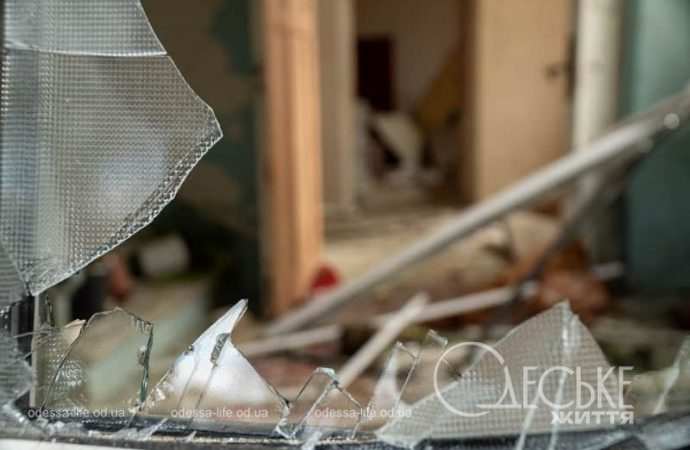 Последствия обстрела Одессы 18 октября 2024, оазрушения