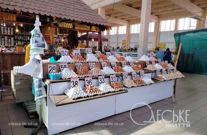 Одесский Привоз: цены на яйца в октябре