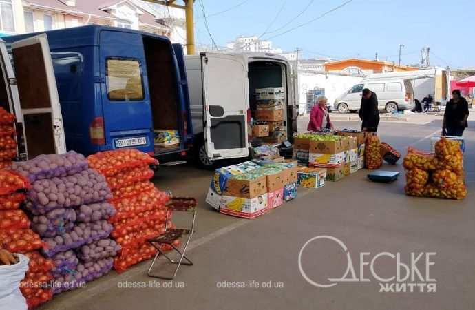 Цены на Привозе в начале октября: какую картошку выбираем?