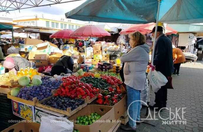 Привоз: овощи-фрукты