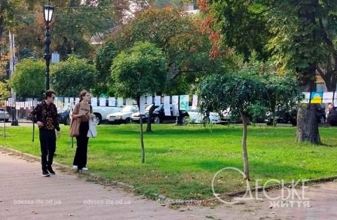 Выставка детских рисунков на Соборной площади-21