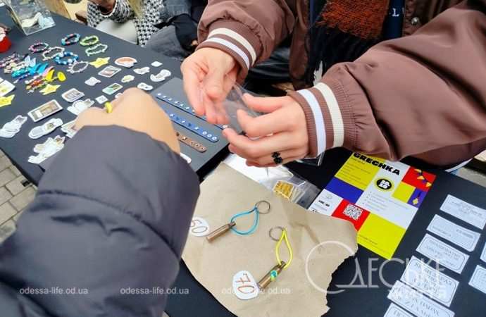 Студенческая ярмарка «Grechka» в Одессе, покупатели