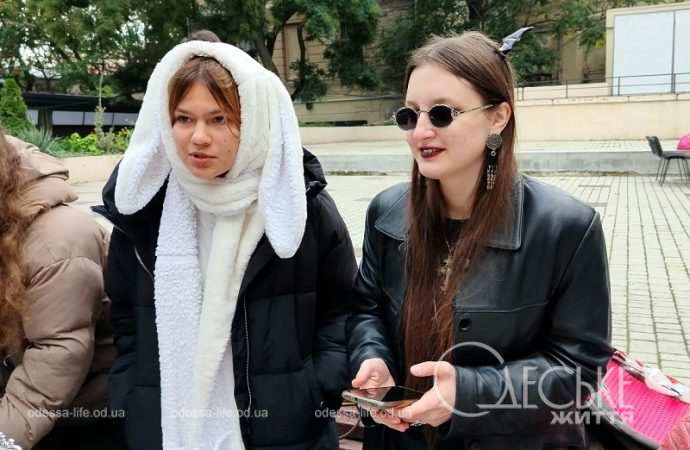 Студенческая ярмарка «Grechka» в Одессе, девушки