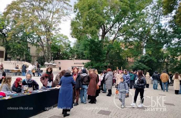 На ярмарке «Grechka» в Одессе, Летний театр