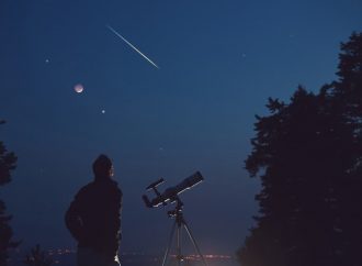 В небе над Одесской областью наблюдали яркую комету (фото)