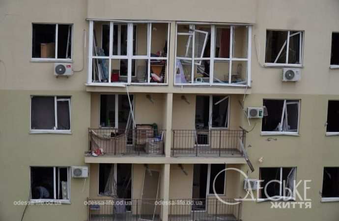 На месте прилета в Одессе, 9 ноября 2024, ЖК-4