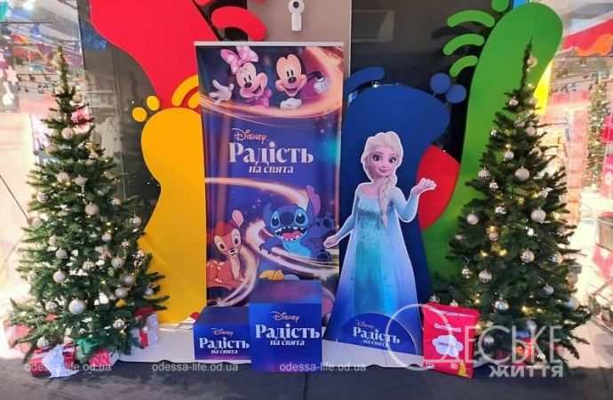 Одесса, новогодняя витрина