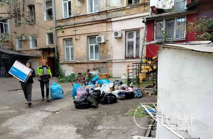 Одесса после обстрела 15 ноября, жильцы пострадавшего дома